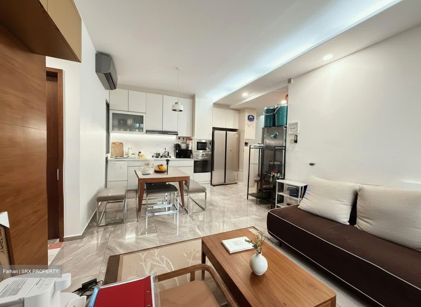 The Lakeshore (D22), Condominium #565212051